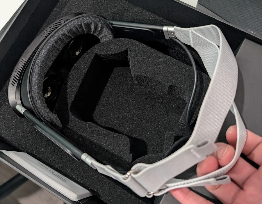 Pimax Dream Air SE in factory packaging box